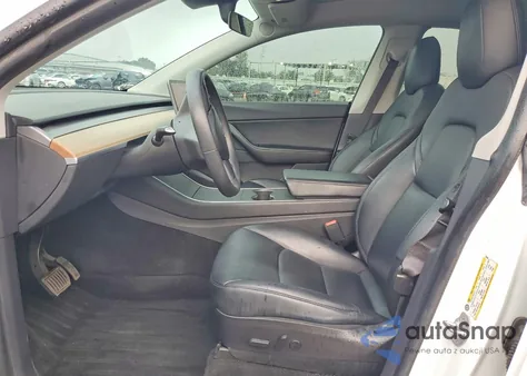 2020 Tesla Model Y z USA, uszkodzony, nr VIN 5YJYGDEE5LF004433